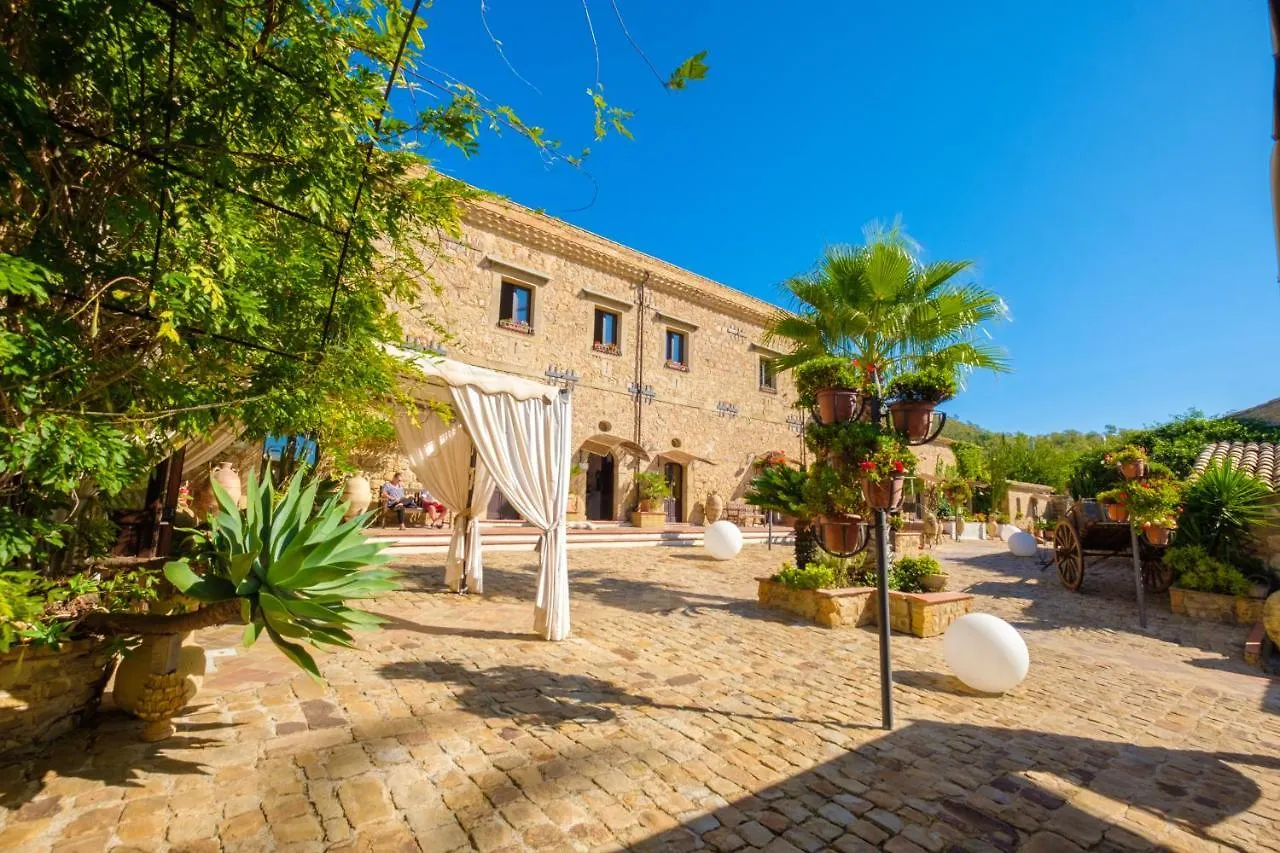 Agriturismo Vecchia Masseria Charme&Relax San Michele di Ganzaria