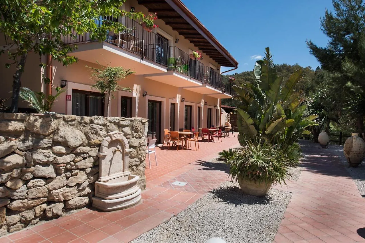 Bauernhof Agriturismo Vecchia Masseria Charme&Relax San Michele di Ganzaria Italien