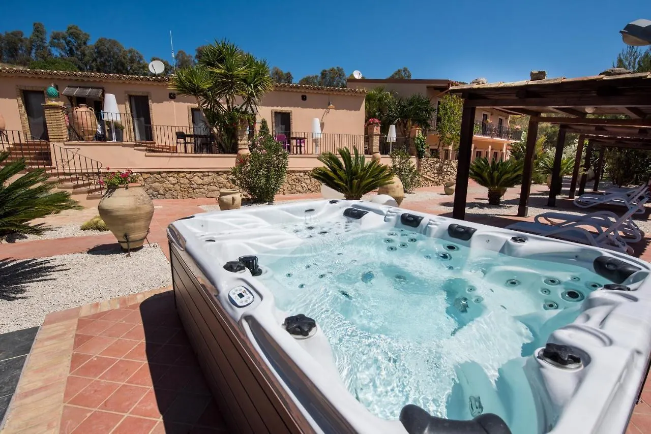Agriturismo Vecchia Masseria Charme&Relax San Michele di Ganzaria Bauernhof