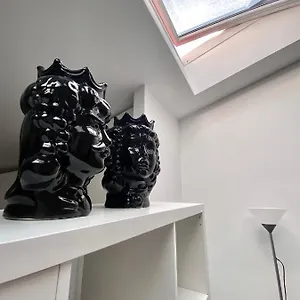  Apartment Luminos Quaroni Italy